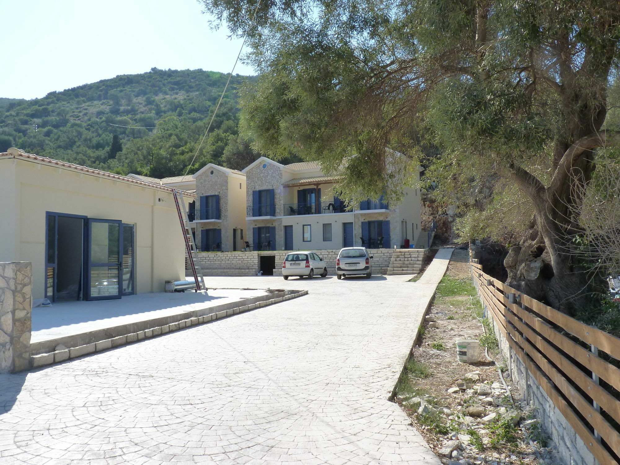 Ilianthos Apartments & Studios Mikrósz Jalósz Kültér fotó